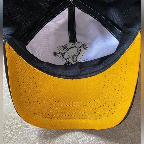 Pittsburg Penguins Hockey SnapBack Sports Hat Yellow Black White One Size Adult - Picture 5 of 7